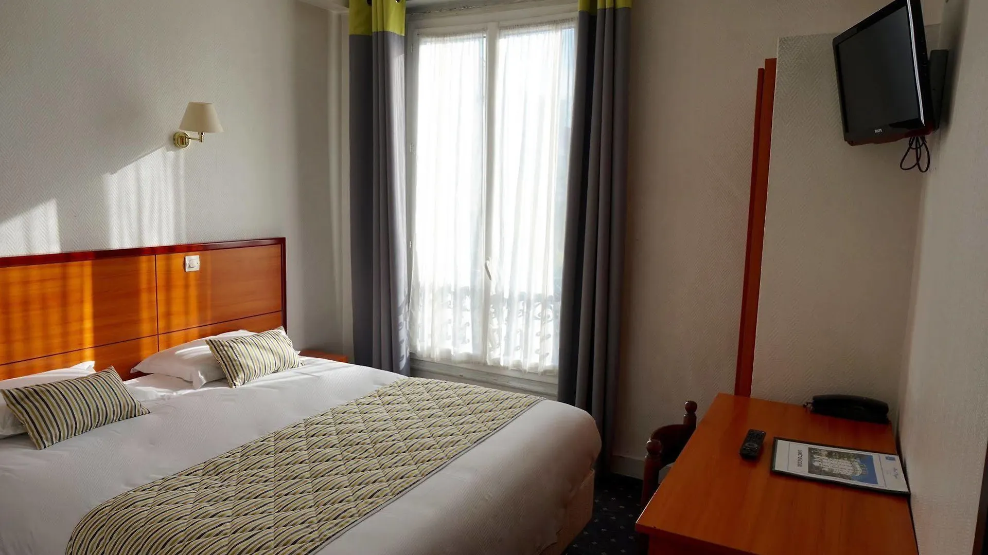 Hotel Coypel By Magna Arbor Parigi