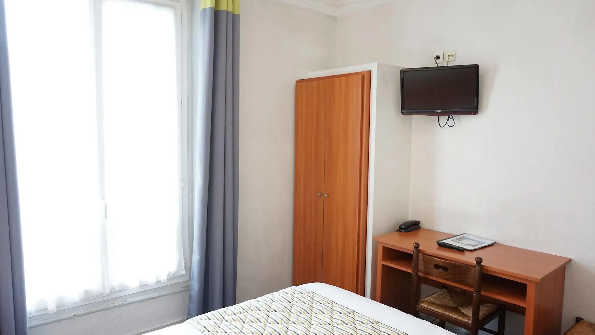 Hotel Coypel By Magna Arbor Parigi 3*,