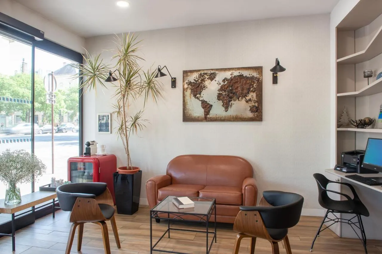 פריז Hotel Coypel By Magna Arbor