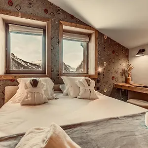 Le Cairn 2*, Val-dʼIsère Frankrike