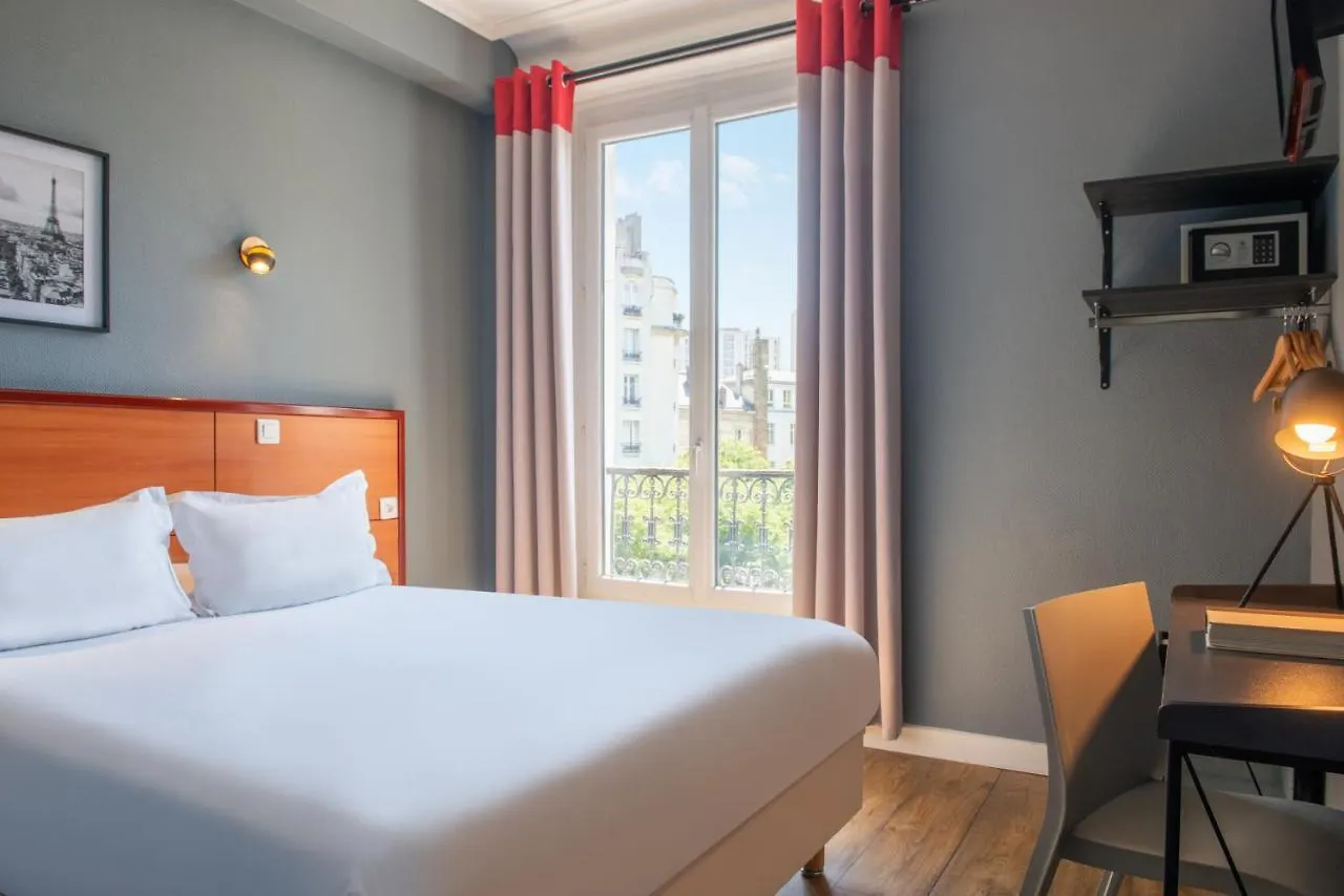 Hotel Coypel By Magna Arbor Parigi