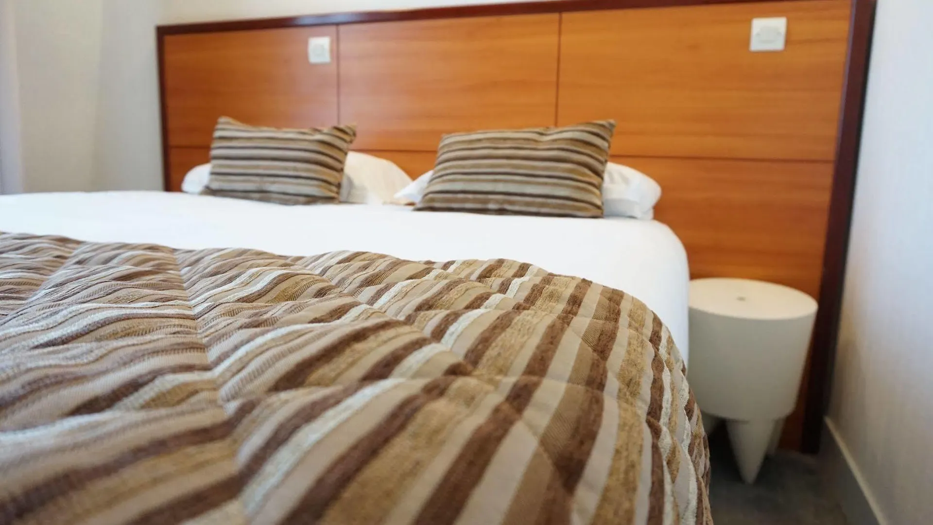 Hotel Coypel By Magna Arbor Parigi 3*,
