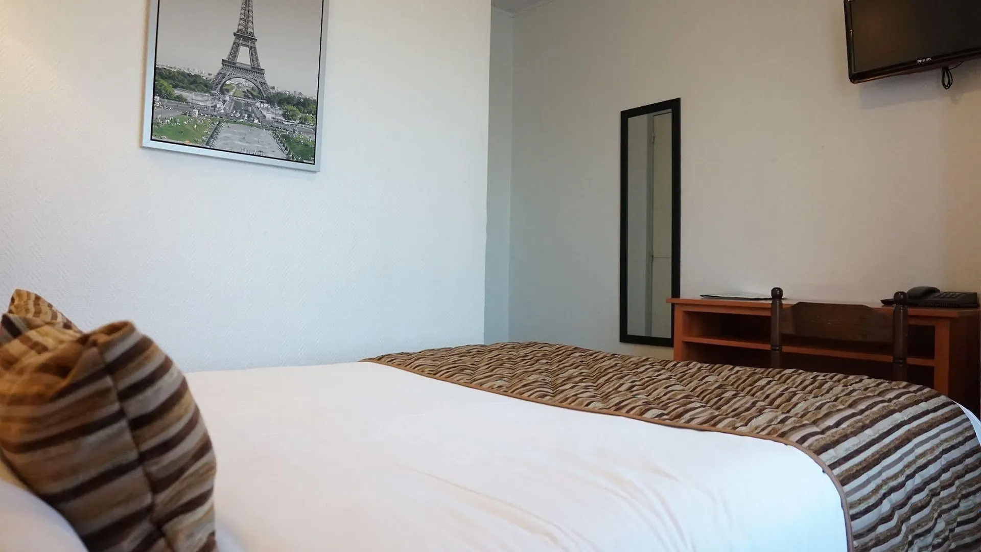 Hotel Coypel By Magna Arbor Paris 3*,